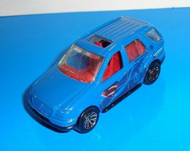 Matchbox 1 Loose Vehicle Mercedes-Benz ML430 Blue Superman Returns Tampos - $2.48