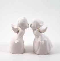 Schmid Brothers Figurine  Angels Kissing Bisque Japan Vintage 1960&#39;s 3.75&quot; - $8.99