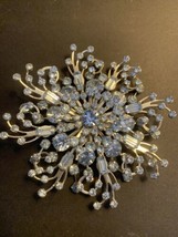 Silver Tone Blue Rhinestone Cluster Brooch Round Emerald Cut 3.5&quot; Presentation - $22.33