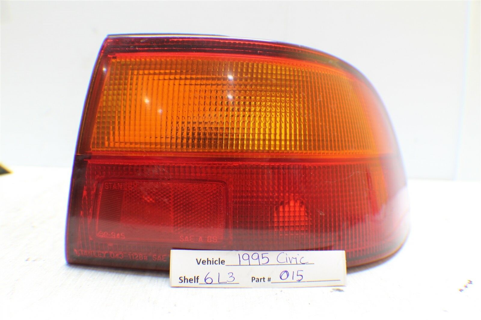 1992-1995 Honda Civic Sedan Coupe Right Pass Genuine OEM tail light 15 6L3 - £10.99 GBP