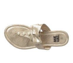 Muk Luks Vienna Sandals Womens Size 9 Rubber Sole Gold Flip Flop Bow Pearl - £16.27 GBP