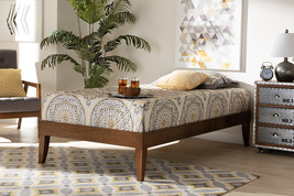 Prescott Walnut Brown Finished Twin Size Platform Bed - $4,073.81 MXN