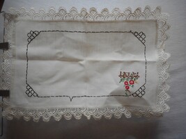 Vintage red black floral handmade embroidered  Lace Dresser scarf runner - $369.39 MXN