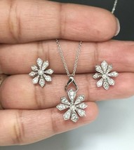 18Carat White Gold Round Diamond Fancy Flower Pendant ,Chain &amp; Earrings 0.40cts - $521.59+