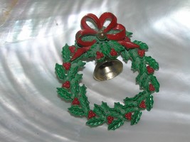 Vintage Green Enamel Holly w Red Plastic Berries &amp; Goldtone Bell Holiday Wreath - £7.58 GBP