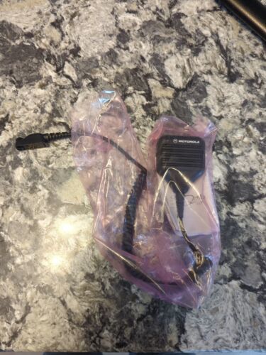 NEW OLD STOCK. MOTOROLA HMN9031 REMOTE SPEAKER MICROPHONE for GP350 - $39.60