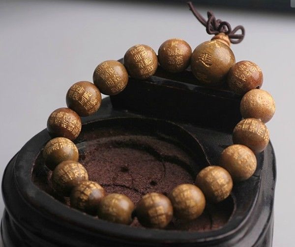 Green Sandalwood Golden Great Compassion Mantra Prayer Beads Mala Bracel... - $7.08
