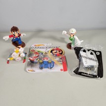 Super Mario Action Figure Lot of 5 Luigi and Mario Donkey Kong - $13.47