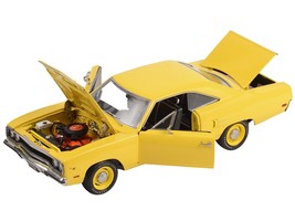 1970 Plymouth Road Runner Lemon Twist Yellow Limited Edition to 732 piec... - £171.56 GBP