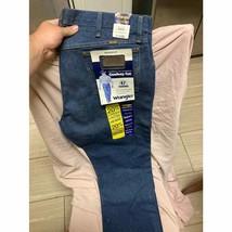 Wrangler Cowboy Cut Jeans Size 38x30 NWT Style 47 - £31.14 GBP