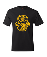 Cobra Kai Netflix Karate Kid Logo T-Shirt  - $321.59 MXN