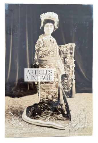 Japanese Woman Kimono Photograph 9&#39; x 6&quot; Japan Asian Culture Original Photo - $18.00