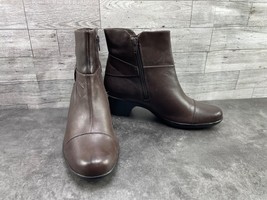 Clarks Bendables Boots Women 9M Rosabelle shoes brown Leather Comfort Ankle - $34.47