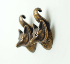 Lot of 2 Vintage FOX Head Solid Brass Cabinet Door Brass Round KNOB Drawer Pulls - £23.92 GBP