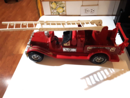 NYLINT Fire Department Red Fire Truck Hook & Ladder vintage Rockfort metal - $44.50