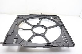 07-10 BMW X5 E70 3.0L 4.8L RADIATOR COOLING FAN SHROUD E2777 image 2
