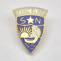 Life Member Sun Gold Tone Brooch Pin Vintage Small - $9.95