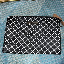 Kenneth Cole reaction large cosmetic bag, 9 1/2 x 7” - $8.82