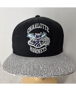 VTG Mitchell &amp; Ness Charlotte Hornets NBA Black White Snapback Hat - $46.00 CAD
