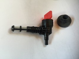 Fuel Valve Shut Off Valve w/ Grommet for Mower &amp; Generator Plastic Gas T... - $247.18 MXN