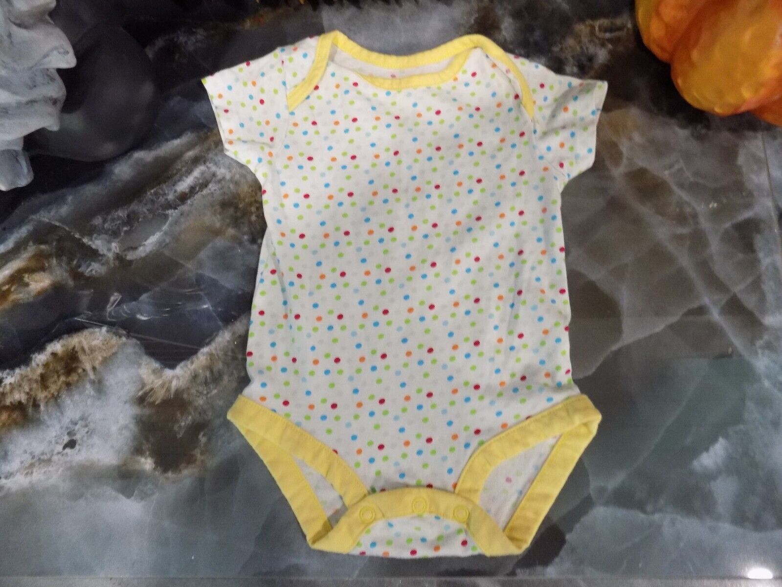Avon Snap Tee Tiny Tillia White With Yellow Trim  Size 3/6 Months NWOT - $10.92