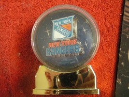 NHL Official New York Rangers Rare Puck W/ Display - £15.78 GBP