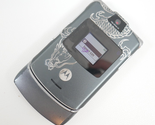 Motorola RAZR V3 Miami Ink Dragon Tattoo Gray T-Mobile Flip Phone - £63.15 GBP