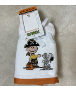 Peanuts Snoopy &amp; Charlie Brown Embroidered Bath Hand Towels Fall Autumn ... - $39.60 CAD