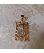 Vintage Rectangular Gold-Tone Charm Pendant Necklace 1.25&quot; X .75&quot; - €10,23 EUR