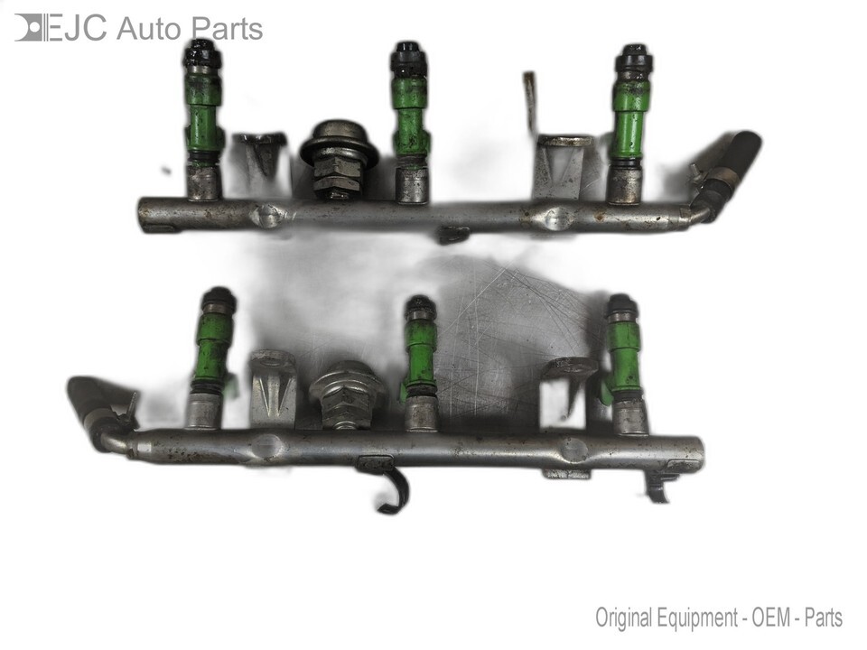 Fuel Injectors Set With Rail For 08-14 Subaru Tribeca  3.6 16611AA740 - $148.45