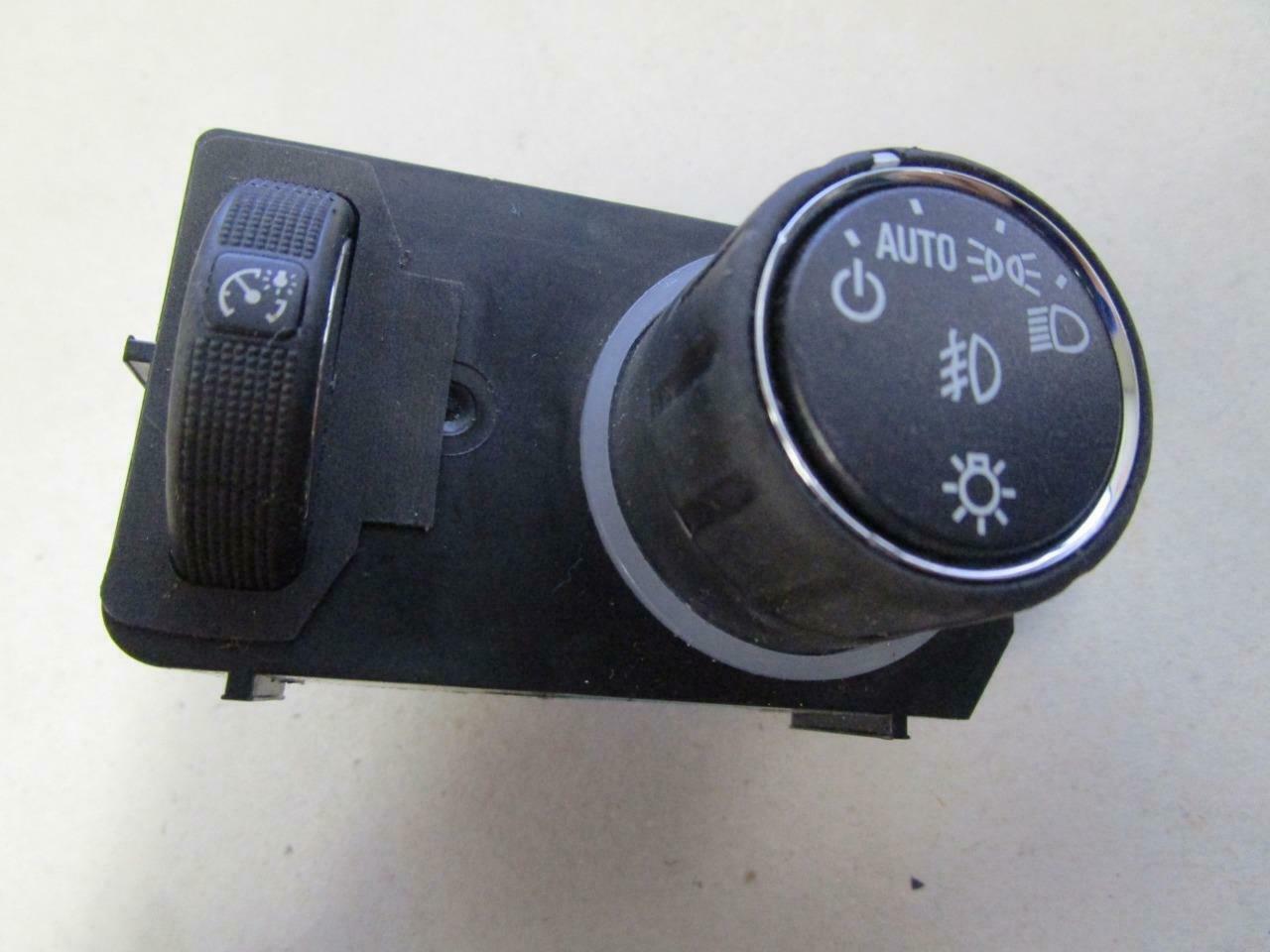 OEM 2015-2019 Cadillac GMC Chevrolet Headlight Control Switch Knob 84154108 - $19.79