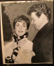 ELIZABETH TAYLOR: (ORIGINAL VINTAGE CANDID &amp; MOVIE PHOTO S 1940,S -1970,s) - $98.99