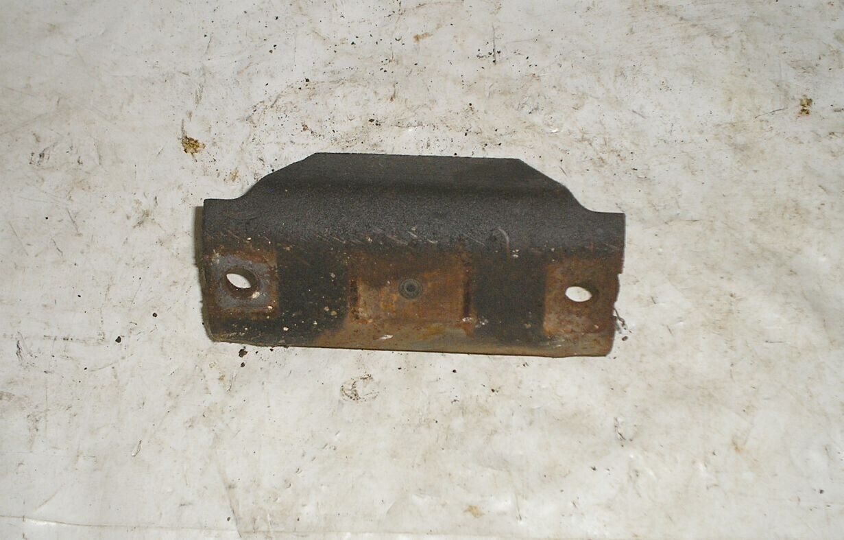 2000 Mazda B4000 Extended Cab V6 4X4 AT Transmission Mount - $1.88