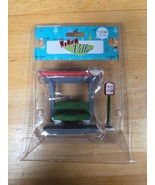 Retro Ville Bus Stop Decoration Ceramic Village 2005 NIB NEW - $165.46 MXN