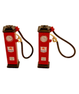 Lot of 2, Vintage &quot;Mobilgas&quot; 1:43 Scale Gas Pump, 1932 replica. [e-09] - $275.97 MXN