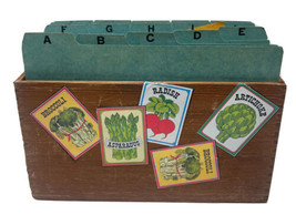 Vintage Recipe Box | 70+ Recipes w/ Extra Blank Recipe Cards 1960s 1970s - £18.16 GBP