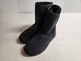 Brand New UGG Classic Short II Black Boots Sz 8.0 - £93.86 GBP