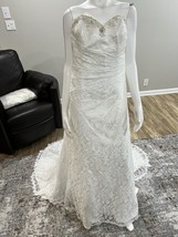 Size 16 Alfred Angelo Wedding Dress New W/Tags - $4,603.50 MXN