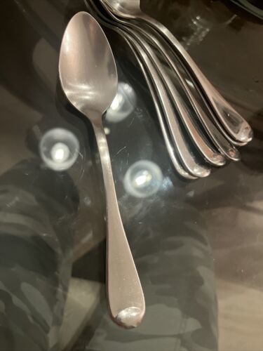 1 Oneida ISLET 18/10 USA Stainless Oval Soup Spoons 7 Available EUC - $9.65