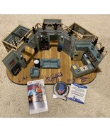 Jerry Seinfeld SIGNED Apartment Set Jason Alexander Julia Louis Dreyfus ... - $14,849.99