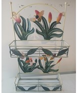 metal bee and flower shelf - $136.92 MXN