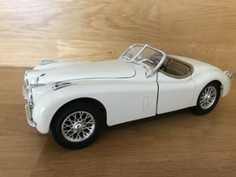 Ertl Jaguar XK120 (1948) Diecast Model Car-Scale 1/18-White-Vintage - $1,642.00 MXN