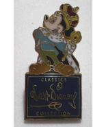 Disney Classics Collection King Mickey Mouse Pin 1990 - €14,54 EUR