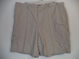 Men&#39;s Khaki Covington Flat Front Shorts. Size 44. 100% Cotton. - £11.68 GBP