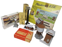 VTG HO/O Scale Train Accessory Lot – Plasticville Buildings, Marx Signal... - $99.00