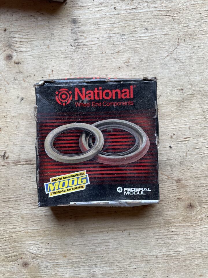 223830 National Bearing Engine Camshaft Seal Federal Mogul - $6.70