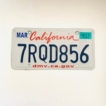 2017 United States California Lipstick Passenger License Plate 7RQD856 - €6,06 EUR