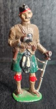EIRE VINTAGE TOY SOLDIER 54mm SCOTS GUARD IN KILT &amp; TAM WITH CLAYMORE IR... - $7.85