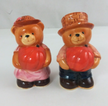 Vintage Bears Holding Pumpkins Thanksgiving 4" Salt &amp; Pepper Shakers - $7.75