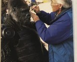 Planet Of The Apes Trading Card 2001 #82 Camera Ready Gorilla - $1.97